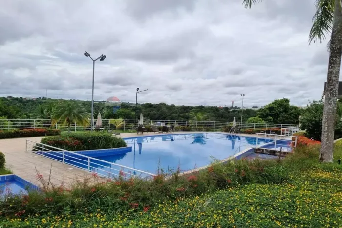 Casa térrea no condomínio Forest Hill, com 3 suítes e apta a financiamento