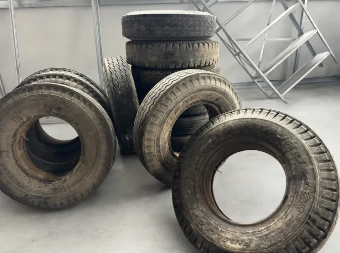 Pneus seminovos