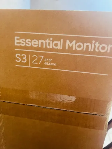 Monitor Samsung Essential 27 (lacrado)