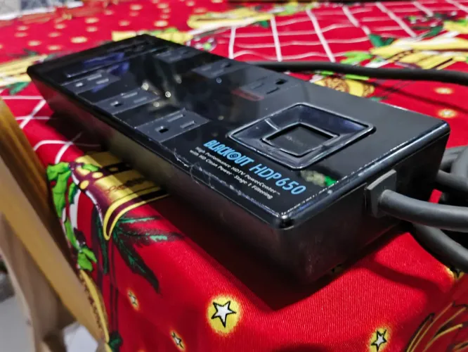 Condicionador Filtro de Energia Monsters HDP-650