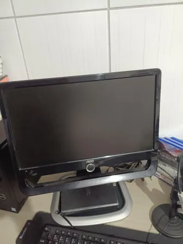 Monitor AOC 19"