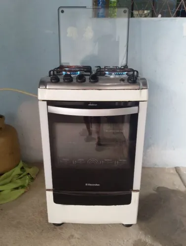 Fogão em excelente estado 