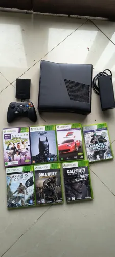 Xbox 360 com HD e jogos
