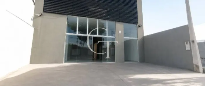 Excelente galpão comercial de 500² na Vila Nova Itu