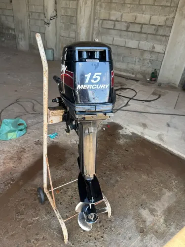 Motor de Canoa Mercury Super 15HP