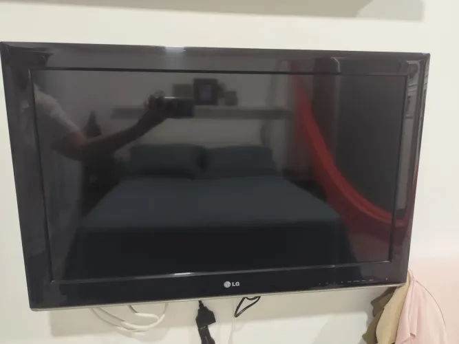 TV LCD 32" - Excelentes Condições