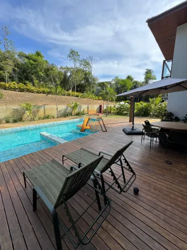 Casa à venda no bairro Praia do Forte - Mata de São João/BA