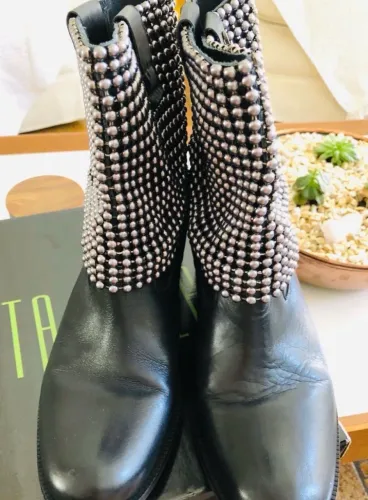 Bota Santa Lolla