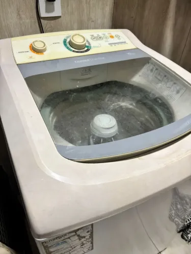 Lava roupas 10kg Consul