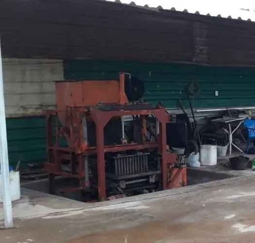 Máquina Hidráulica para fazer bloco de concreto