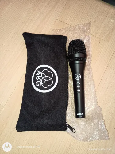 Microfones AKG P3s