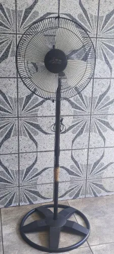 Ventilador pedestal Ventdelta Bivolt