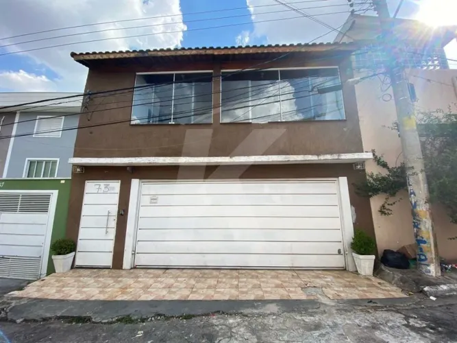 Sobrado 03 quartos, sala para 2 ambientes, varanda com churrasqueira e 02 vagas no Imirim