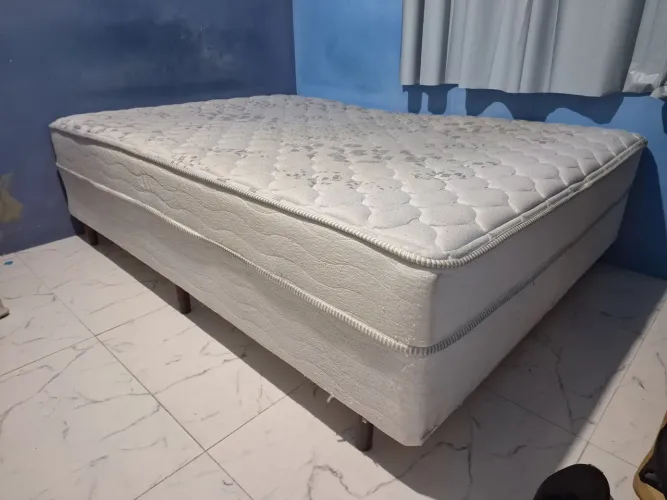 CAMA BOX DE CASAL