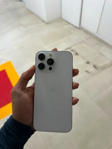Iphone 16 pro Max estado de zero