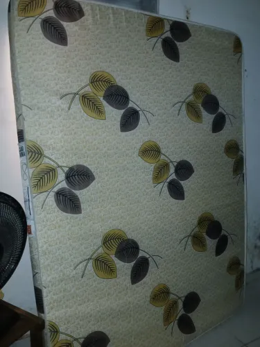 Vende - se colchão de espuma casal (vender logo)