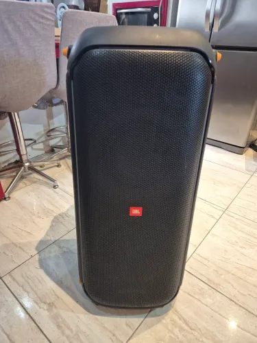 Jbl partybox 710