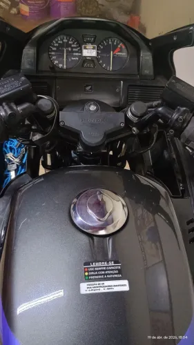 CBX 750 Indy placa preta
