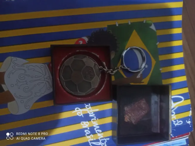 Chaveiro Moeda Bola futebol Copa de 1974.