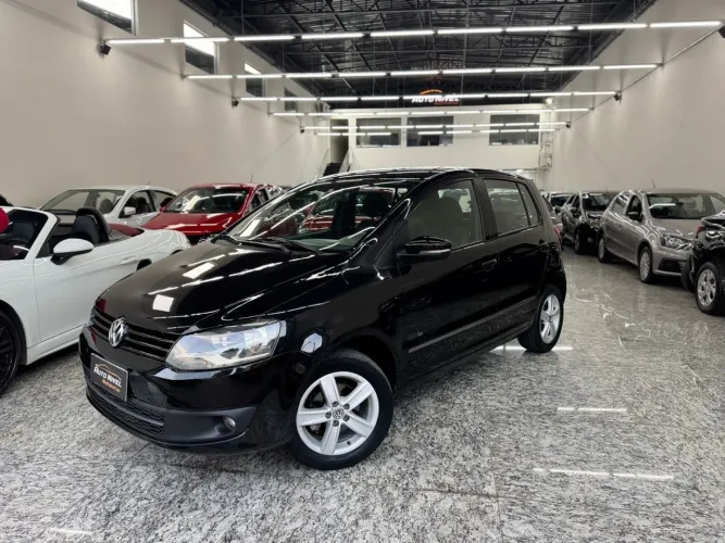 Volkswagen Fox 1.0 MI Total Flex 8V 5P 2012