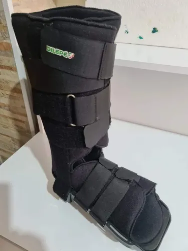 Bota Imobilizadora Longa Ortopédica Dilepé.