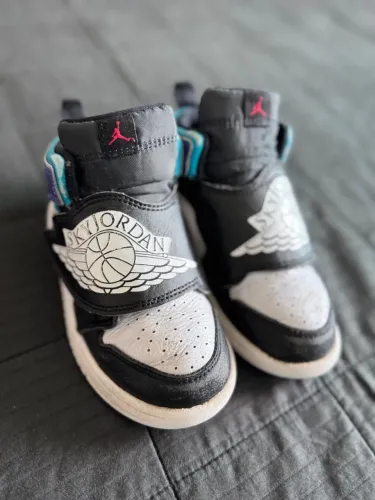 Nike Jordan infantil