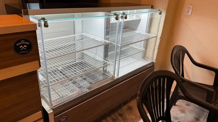 VITRINE GELOPAR GQEA-140R - QUENTE E FRIA