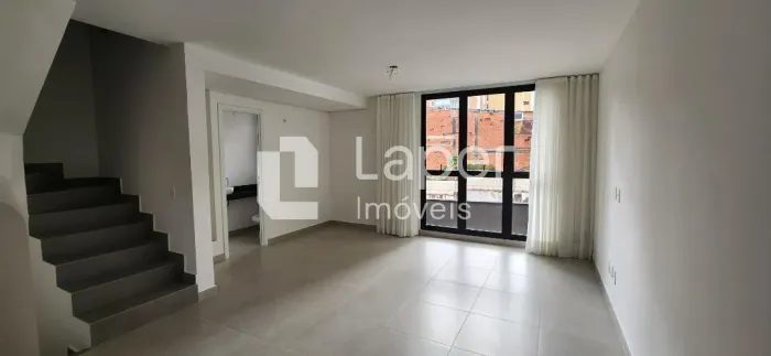 Casa de condomínio nova, à venda no bairro Vila Mariana,com 170 m², 3 quartos sendo 1 suít
