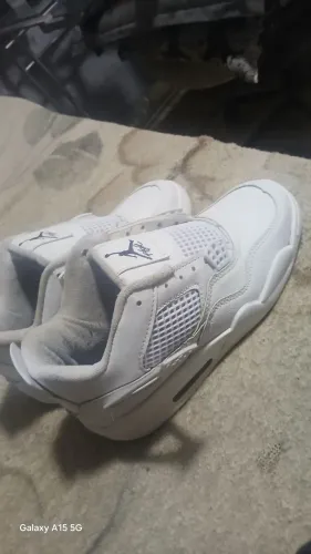 Jordan 4 branco