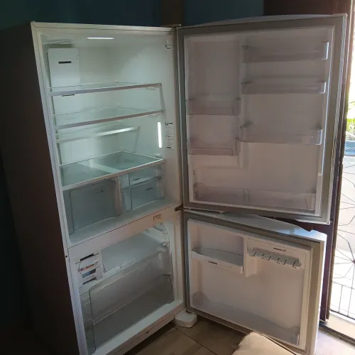 Geladeira Brastemp frost free inverse 591 litros 