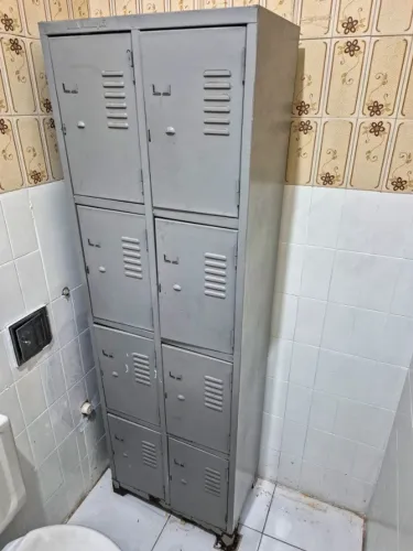 Armário Escaninho Aço 8 Portas Usado