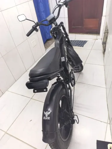 Bicicleta elétrica bateria