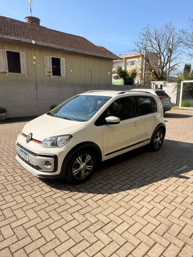 Volkswagen Up! Cross 1.0 TSI Total Flex 12V 5P 2018