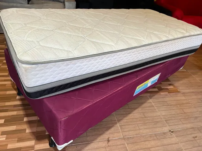 Cama box solteiro molas ensacadas usada