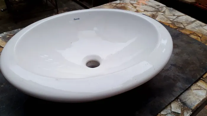Cubas de louça da Eternit