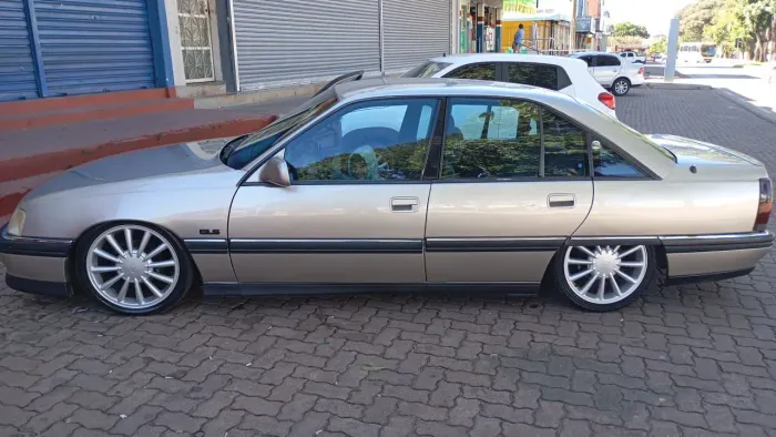Chevrolet Omega GLS 2.2 / 2.0 (álcool) 1995