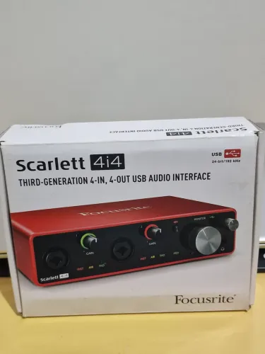Interface de audio Focusrite Scarlett 4i4 gen 3