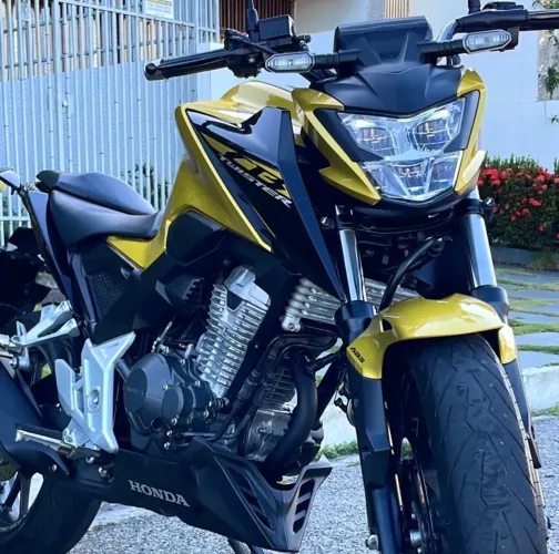 TWISTER 300 2023 ABS MOTO SEMINOVA EMPLACADA 2026 LEIA O ANÚNCIO COMPLETO 
