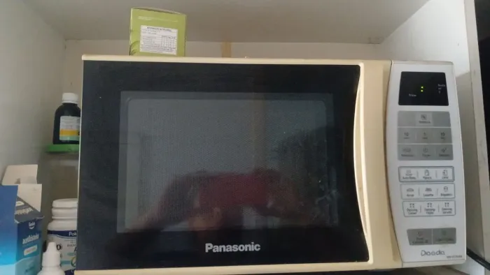 Vendo micro-ondas Panasonic 200