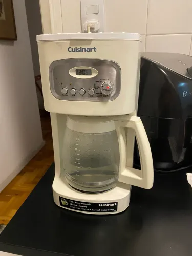 Cafeteira programável Cusinart 1,8L