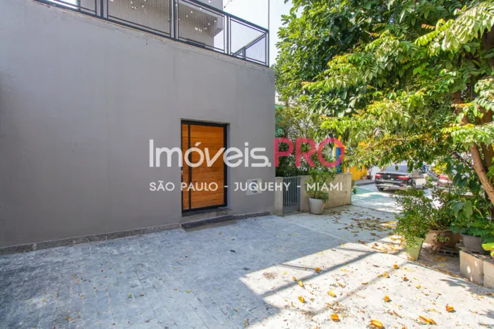 Linda casa de vila nova na Vila Mariana