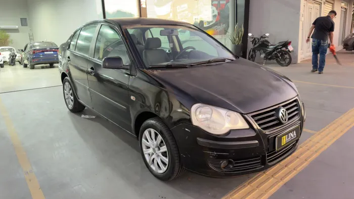 Volkswagen Polo Sedan 1.6 MI Total Flex 8V 4P 2009