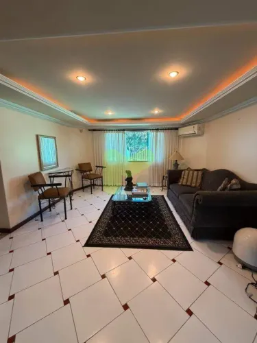 Casa à venda, 3 quartos, 3 suítes, 4 vagas, Glória - Macaé/RJ
