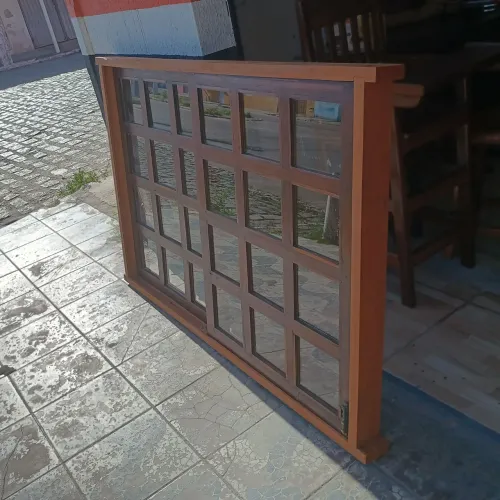 Janela de Jatobá com Ipê, acompanha vidro, reformada - 1,50x1,00