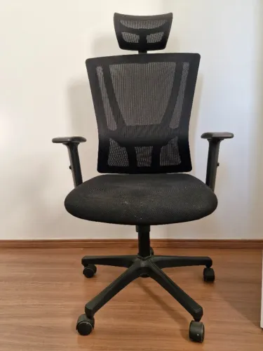 Cadeira de Escritório Ergonômica Presidente (Tela Mesh)