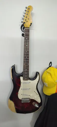 Guitarra relic regulada