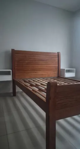 Cama casal madeira maciça anticupim
