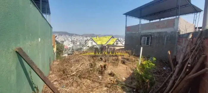 EXCELENTE TERRENO EM VISTA ALEGRE !