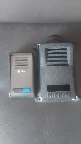 Vendo interfone HDL ( unidade externa) mais protetor
