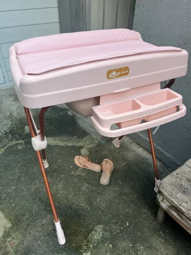 Banheira de bebê menina 